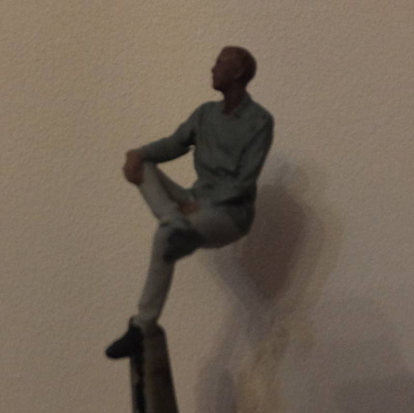 Highly-detailed Figure of a Man Crossed Legged 24 OO Gauge 20mm high from 3dClever