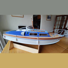 6 Detailed  Fenders 40m long for a Model Boat