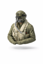 Model jet pilot scale 1/12 70mm tall