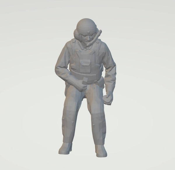 Highley detailed Full body of a Jet Fighter Pilot looking right tall 95mm (when standing) scale 1:18