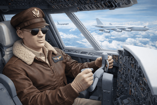 WW 2 model pilot suitable Boeing B-17 Flying Fortress B-24 Liberator  scale 1/12 70mm tall
