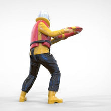 Attractive RNLI  Model Figure throwing a life ring 33 (70mm) G Gauge