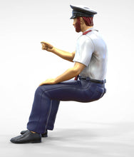 Model Figure of a Model Figure of a Airline pilot Sitting 124 (70mm high) 0 Gauge Scale 1:24