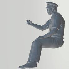 Model Figure of a Airline pilot Sitting 124 (25mm high) 00 Gauge Scale 1:76