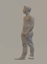 Figure of a of a Casual Man 02 70 mm tall Scale 1:24