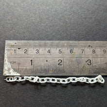 Accurate Boat model Anchor chain made from resin 85mm long 3mm wide.