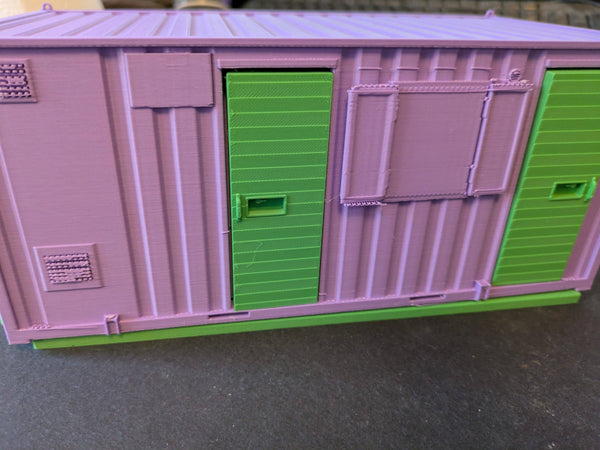 New  Portable building which comes in a kit containing doors and base 4mm  Gauge Scale 1.148