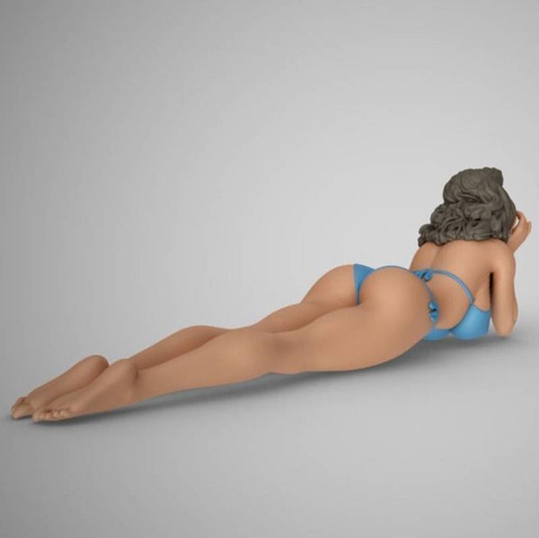 Highly-detailed Figure of a Women Bathing 35   0 Gauge ,35mm high from 3dClever Scale 1:48