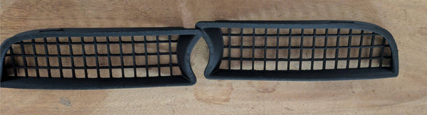 Alfa Romeo GTV 916 V6 bumper grill inserts for both sides