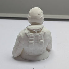 Model jet pilot scale 1/7 95mm tall