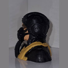 Highly-detailed Model Figure of a Luftwaffe WW2 Pilot 35 mm high from 3Dclever Scale 1:18