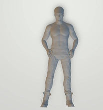 Model Figure of a Man with Muscles 125 (35mm high) 0 Gauge Scale 1:48