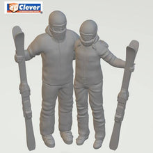 Model Figure of a A pair of skiers 124 (70mm high) 0 Gauge Scale 1:24