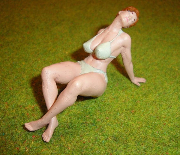 Large Model Figure of Women Sunbathing 27  (25mm) 00 Gauge made by 3Dclever