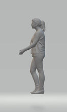 Highly-detailed Figure of a Girl Waiting 28  OO Gauge (Scale 1:78),25mm high from 3dClever