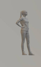 Highly-detailed Figure of a Girl Standing 37  (35mm high) 0 Gauge Scale 1:48
