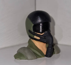 Highly-detailed Figure of a Jet Fighter Pilot- visor (35mm high) from 3dclever