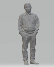 Model Figure of a Man Standing 03 (35mm high) 0 Gauge