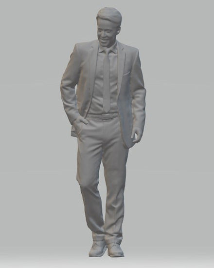 A Model Figure of a Man In Suit 05  (25mm) 00 Gauge