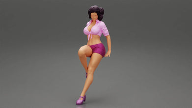 Highly-detailed Figure of a Women in Shorts 141  ,25mm high from 3dClever Scale 1:76