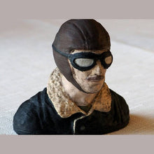 Highly-detailed Figure of a WW1 Bi-Plane Pilot 50 mm high, 62mm wide, 30mm deep from 3Dclever Scale 1:12