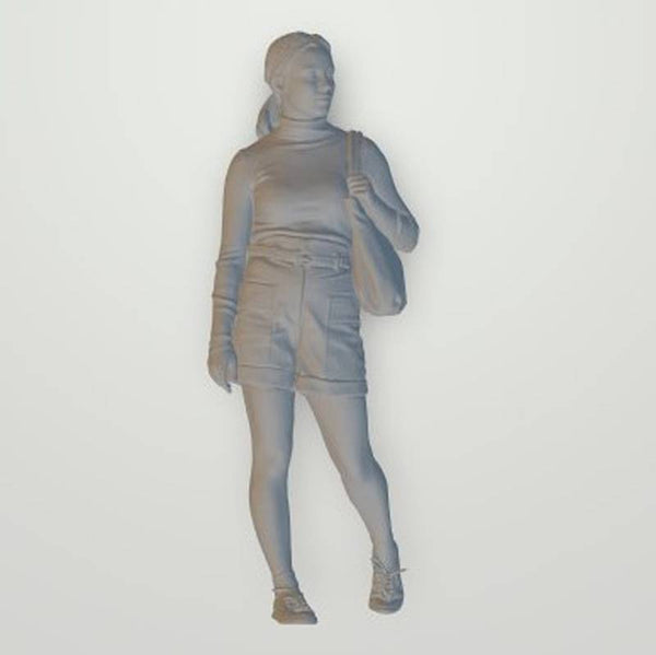Women in shorts 114  00 Gauge  1:76 scale 25mm tall