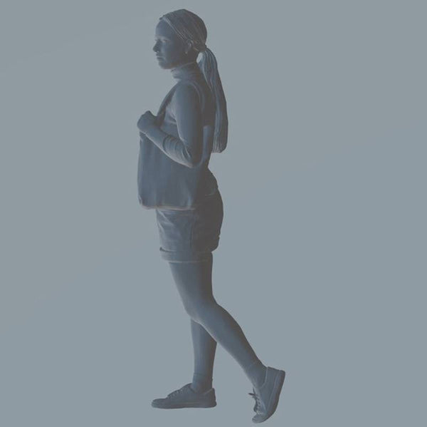 Figure  of a Beautiful Women  in shorts 114  G Gauge  70 mm tall Scale 1:24